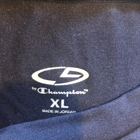 Women’s Champion XL athletic shirt - Picture 4 of 4